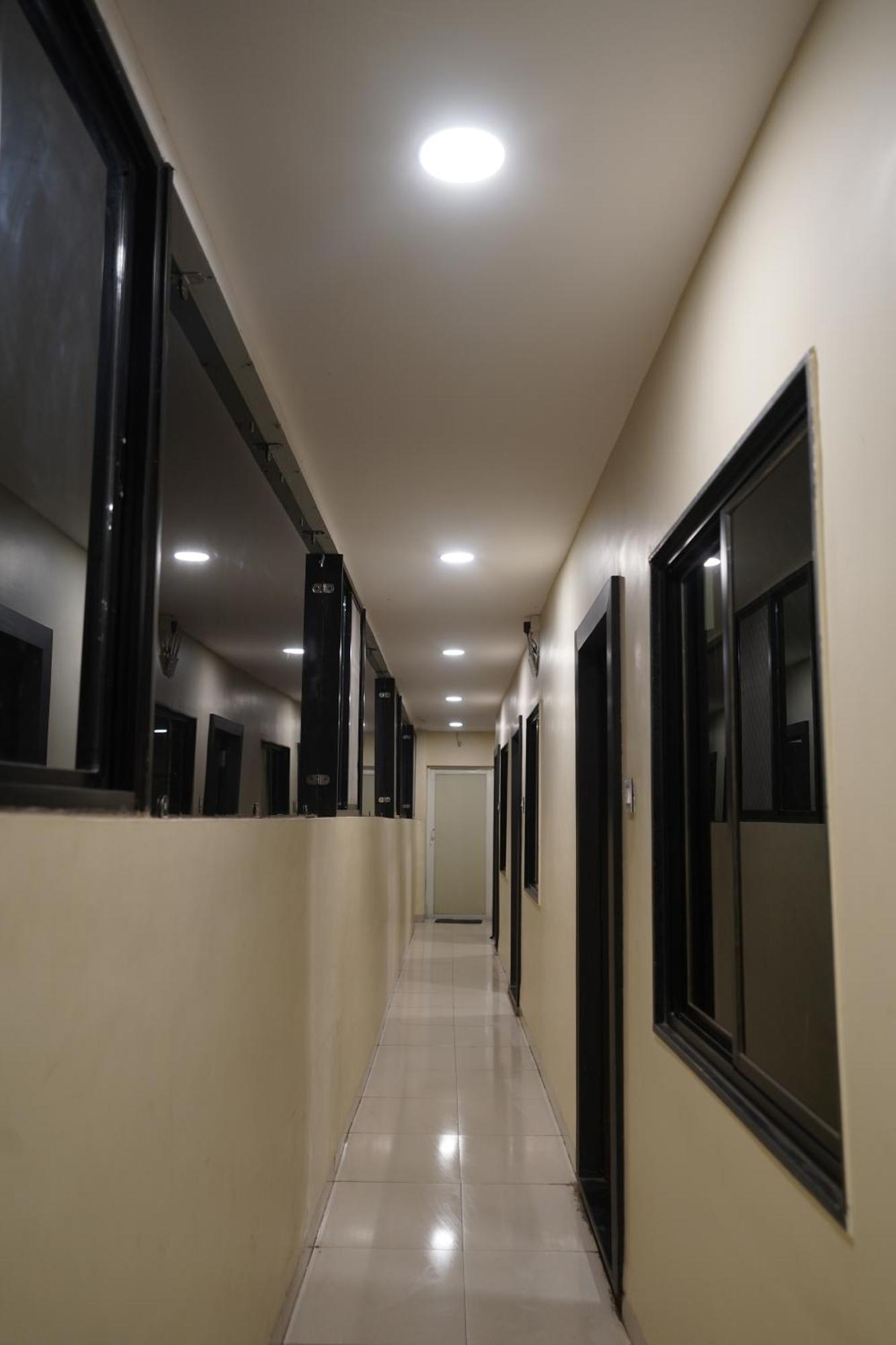 Hotel Dev Kripa Ujjain Luaran gambar
