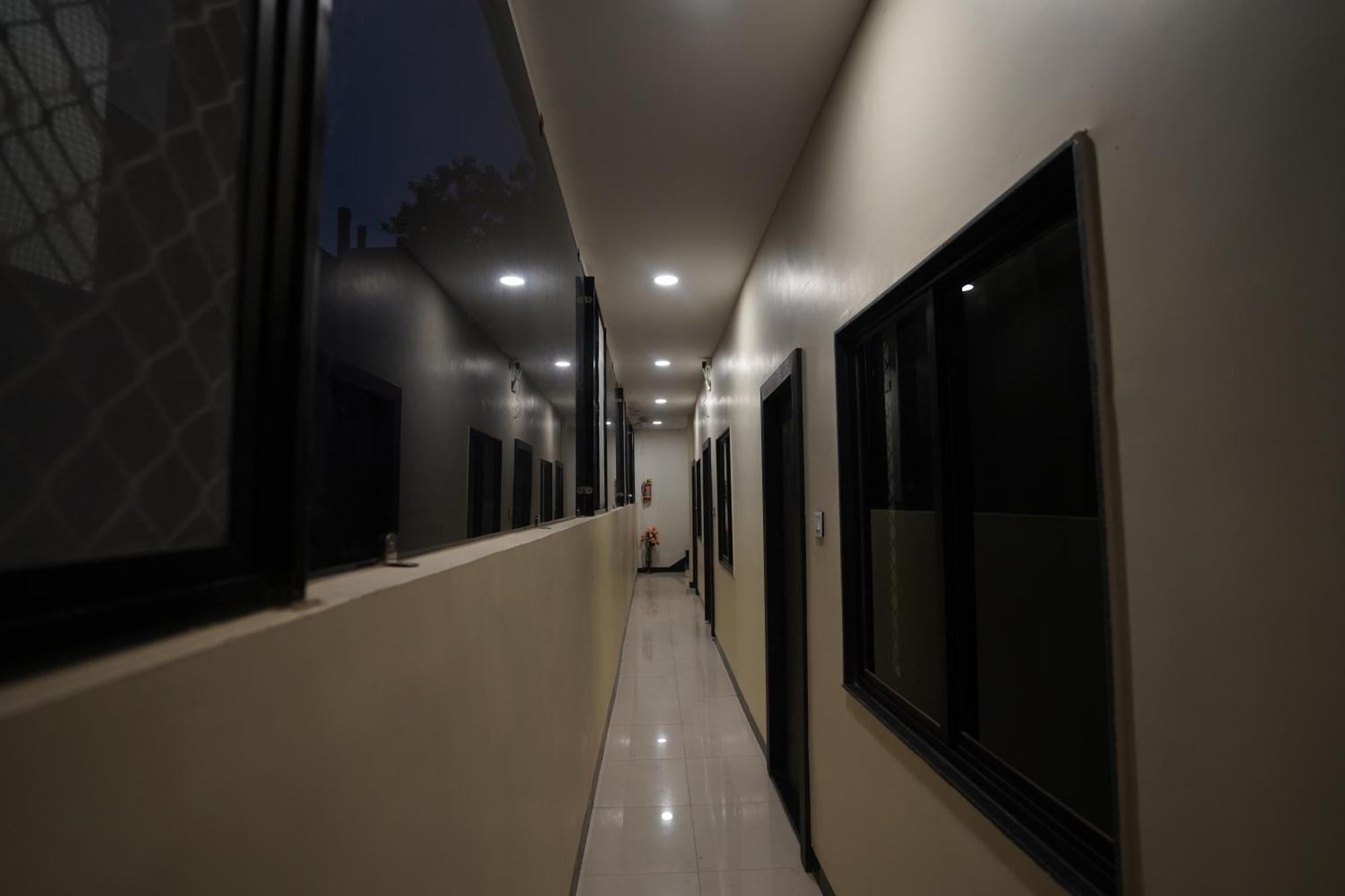 Hotel Dev Kripa Ujjain Luaran gambar