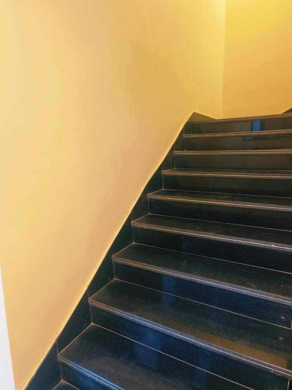 Hotel Dev Kripa Ujjain Luaran gambar
